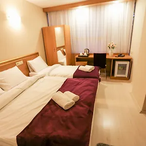 3* Hotel Grand Airport